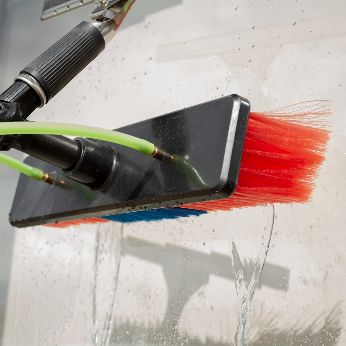 16L Watergevoerde rugzak & 7.35m Reinigingspaal