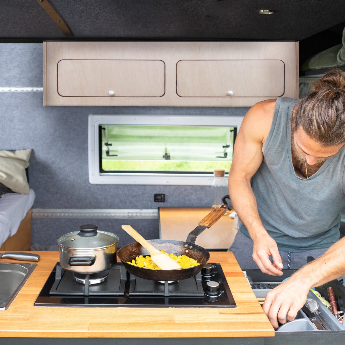 Bovenkasten voor een Camperbusje – 100cm x 25cm x 25cm