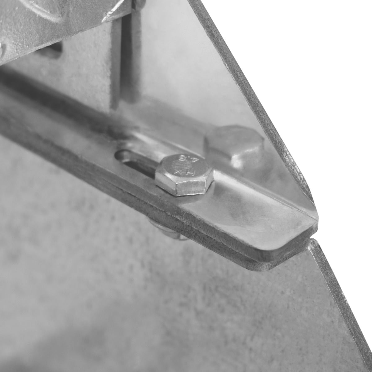 Extra Gegalvaniseerde Stalen Treden - 900 mm breed