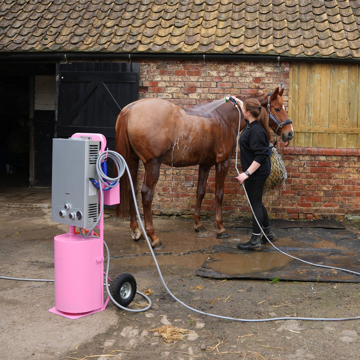 Draagbare Douche voor Paarden - Roze