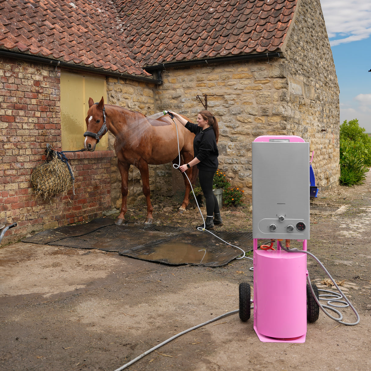 Draagbare Douche voor Paarden - Roze