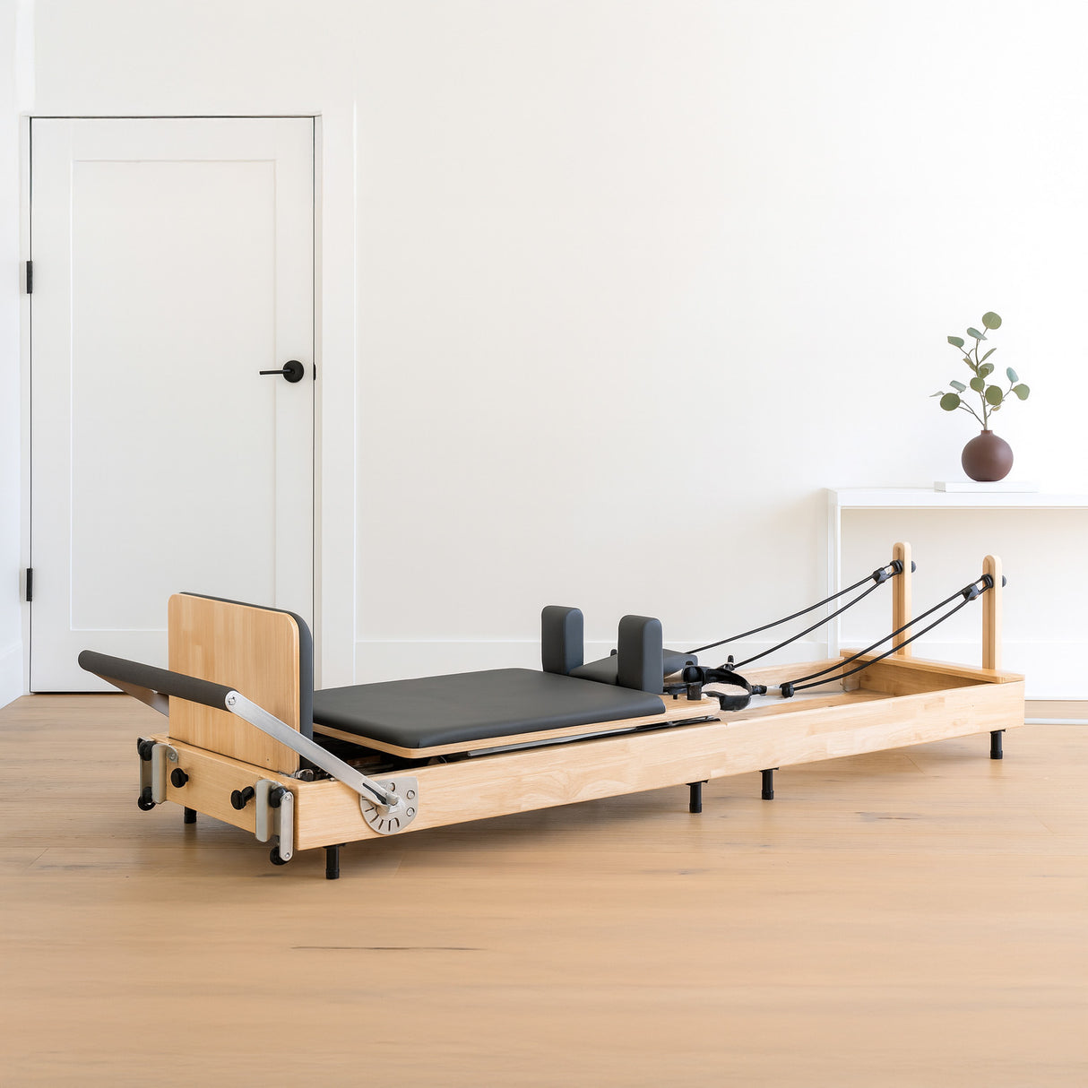 Pilates Reformer Machine - Eik