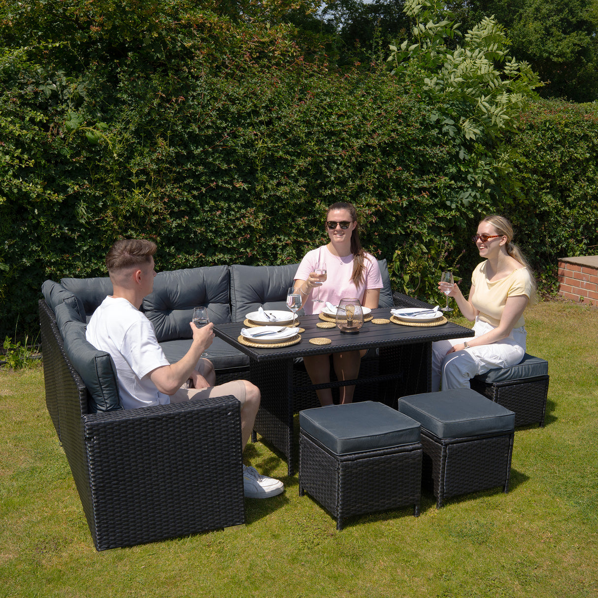 Rotan Hoek Loungeset met Polywood Eettafel - Zwart