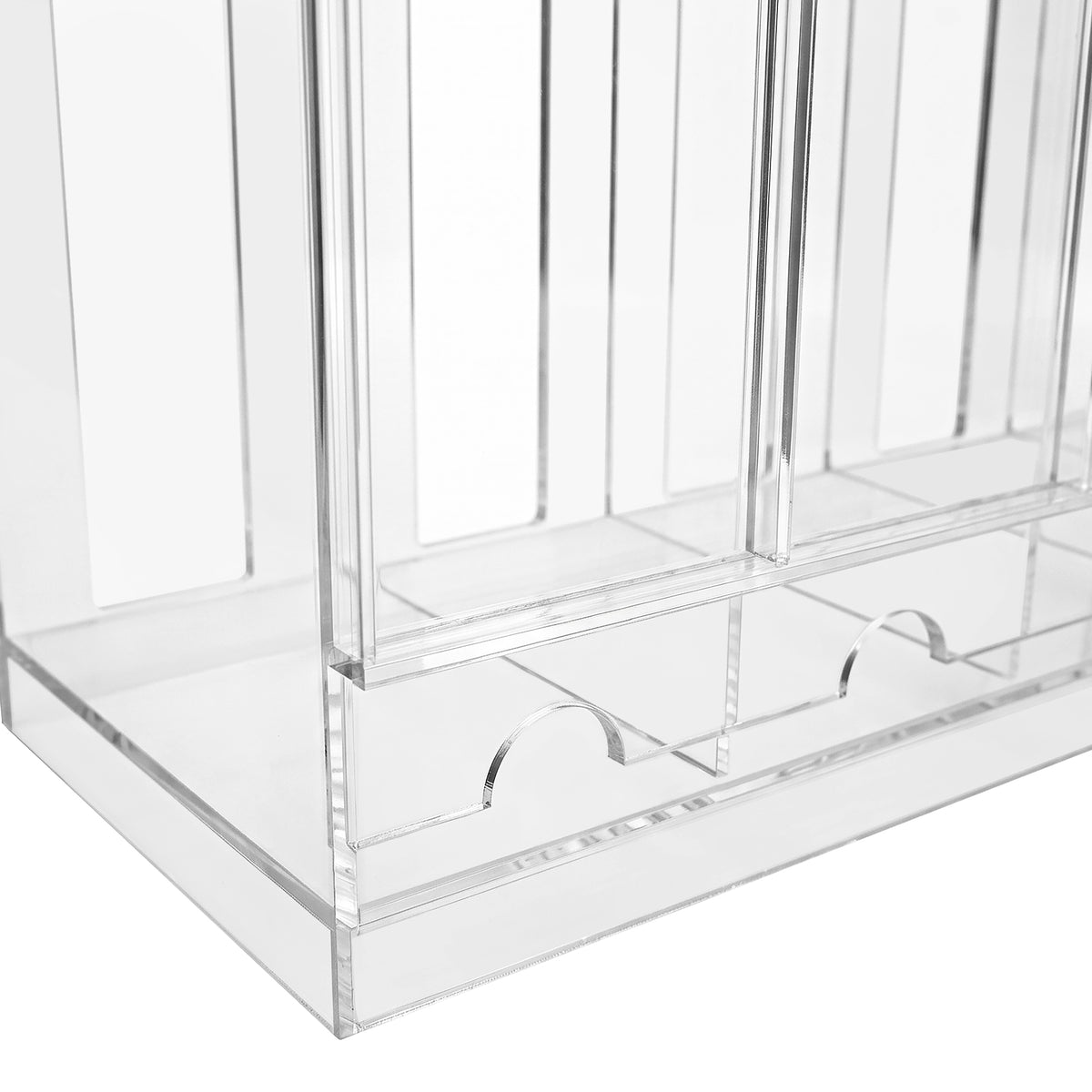 Transparante acryl organizer met meerdere compartimenten, strak ontwerp en gladde afwerking, ideaal voor het ordenen van accessoires