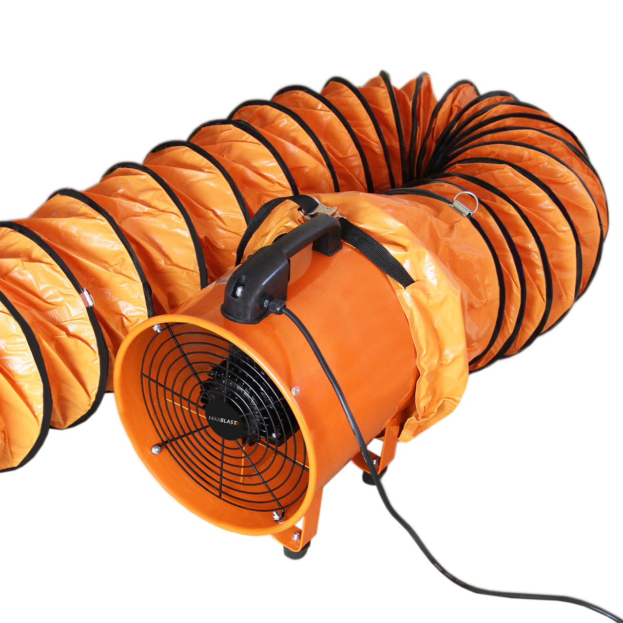 Professionele MAXBLAST ventilator in feloranje met zwarte details, verbonden met een flexibele 6 meter lange slang voor optimale luchtcirculatie
