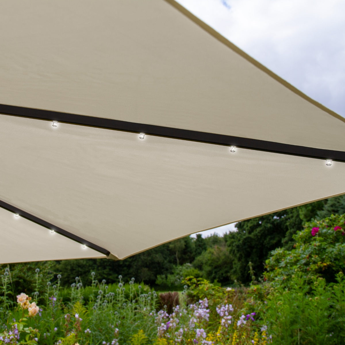 Zweefparasol 3m met LED verlichting - Crème
