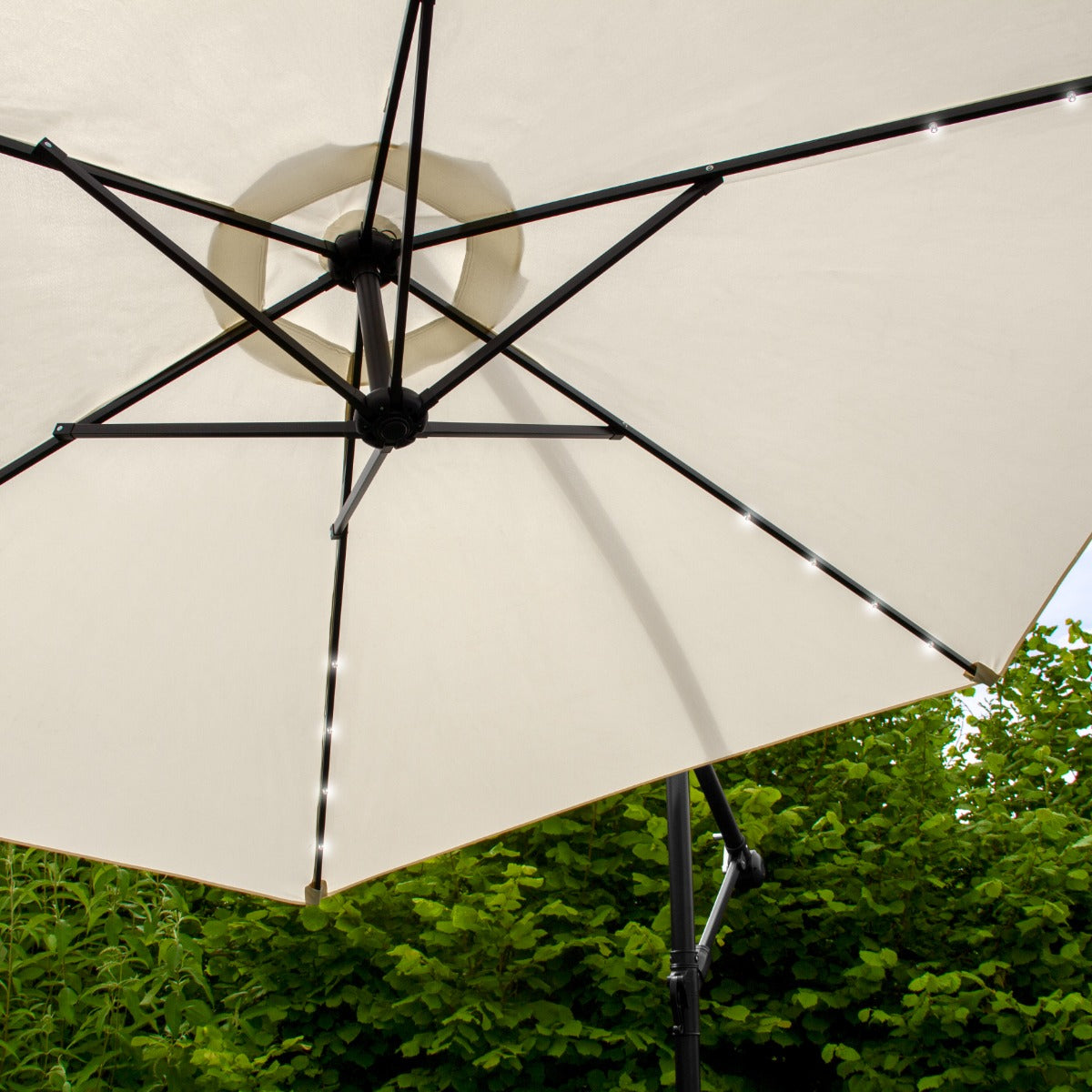 Zweefparasol 3m met LED verlichting - Crème