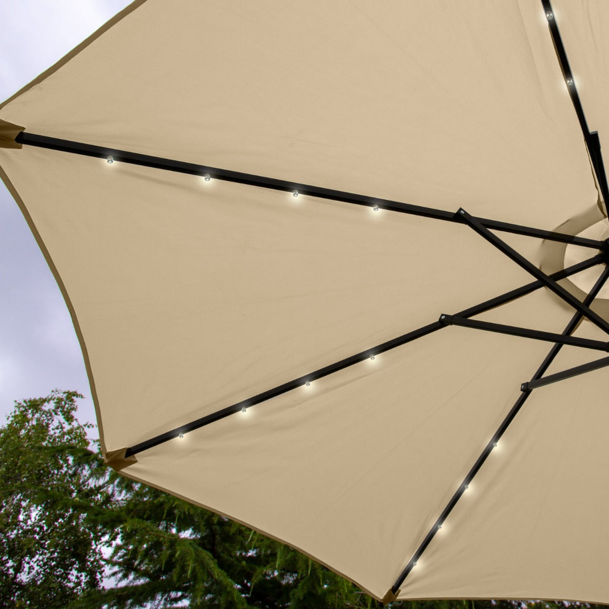 LED Parasol met Kantelfuntie 270 cm - Beige