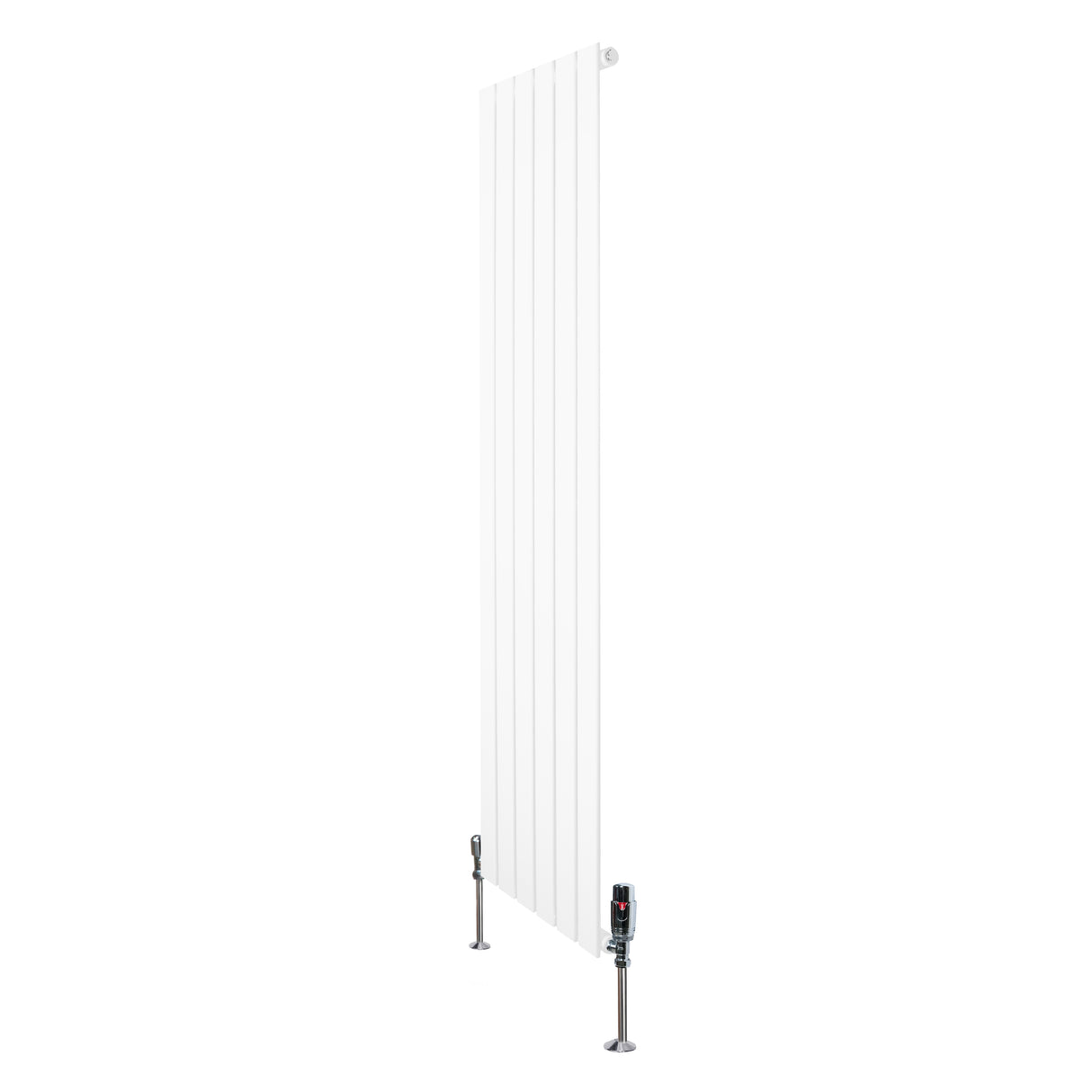 Strakke witte designradiator met vlakke panelen en haakse thermostaatkraan, ideaal voor moderne interieurs en ruimtebesparing