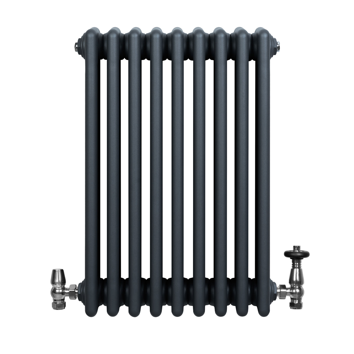 Traditionele 4-kolom radiator in antracietgrijs met glanzende afwerking en haakse thermostaatkraan aan de rechterzijde