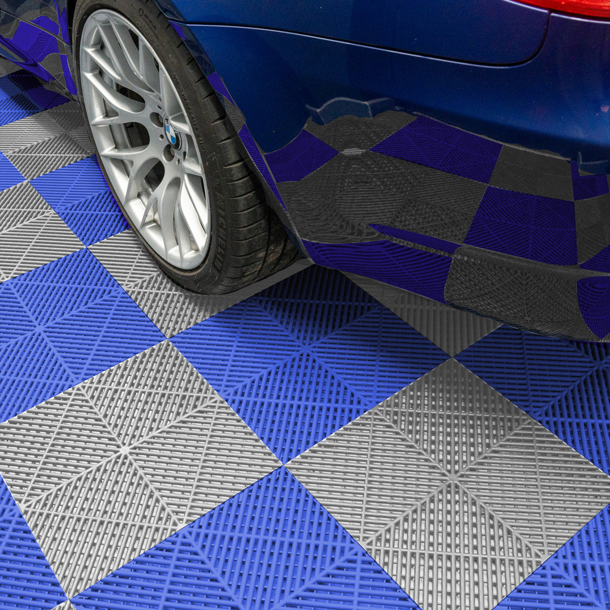 Geventileerde Kliktegels 6m x 6m voor Garage en Werkplaatsen, Antislip - 120 Grijs en 120 Blauw