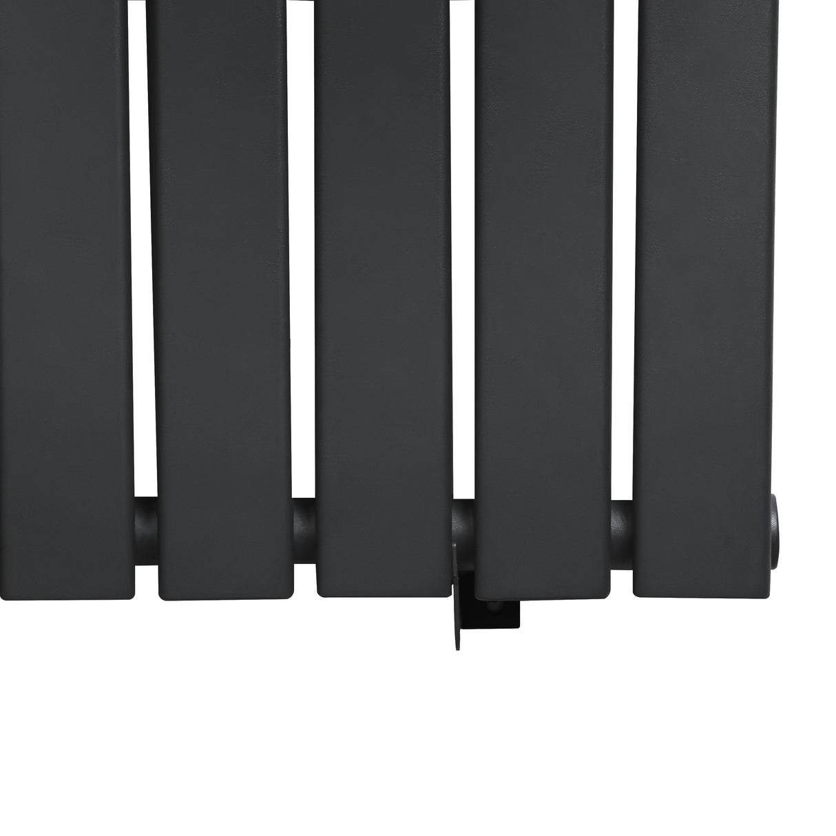 Vlakke panelen design radiator in antraciet grijs, 1 kolom, met een strakke, moderne uitstraling en een gladde, matte afwerking
