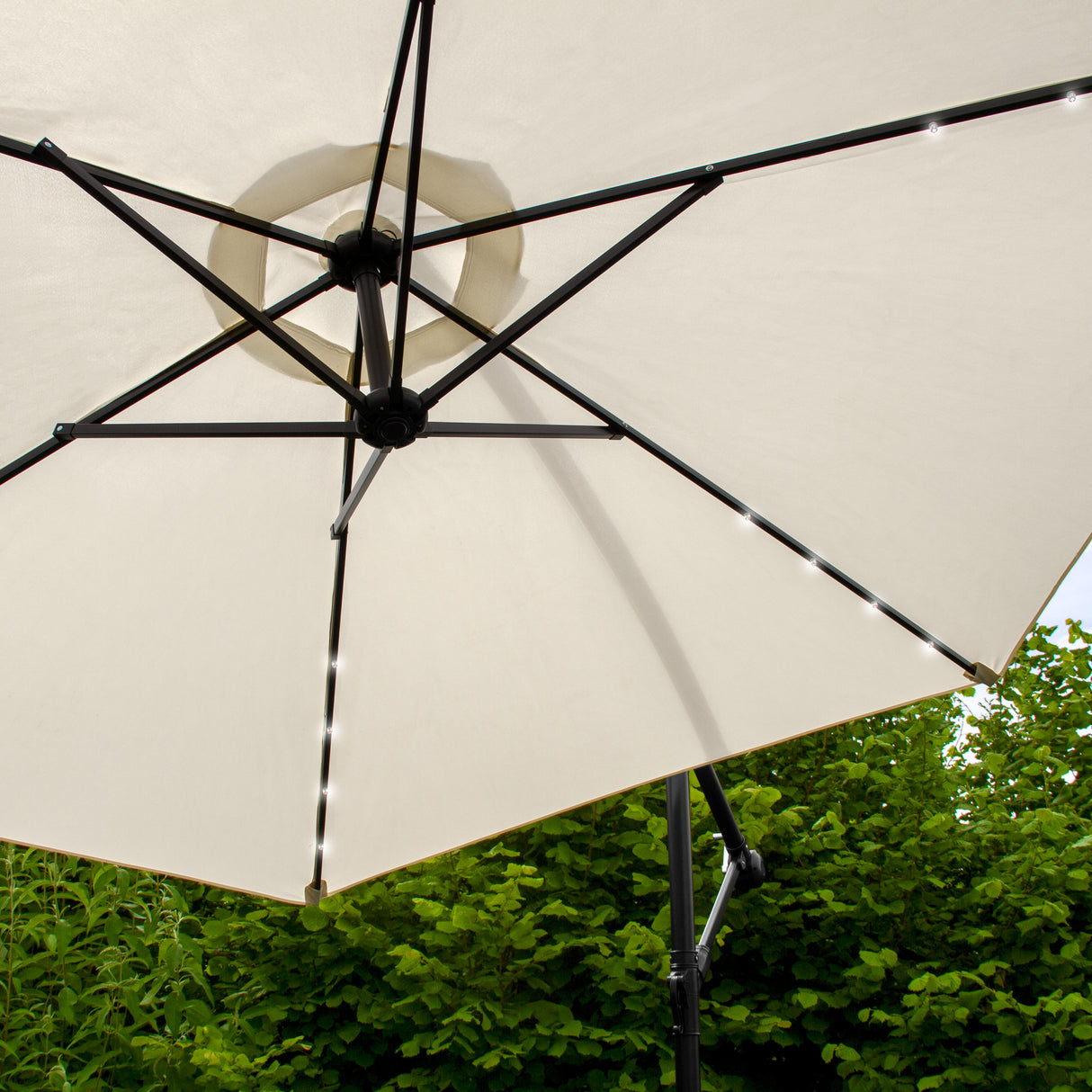 Crème 3m LED Zweefparasol met Voet