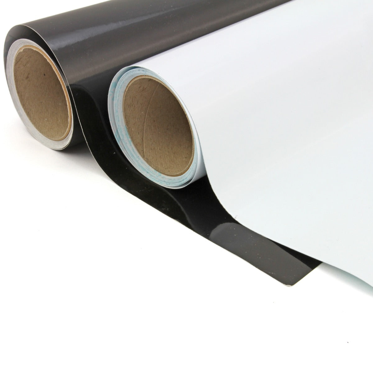 Zwarte en witte vinylrollen met een gladde textuur, ideaal voor het snijden en ontwerpen met de PixMax vinylsnijder plotter