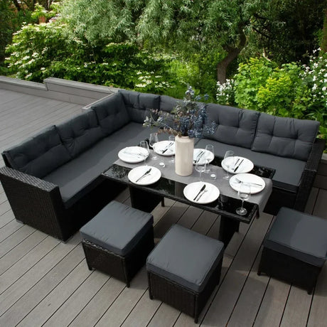 De ultieme checklist voor de tuin aan het einde van de zomer: tuinmeubelhoezen en opbergtips
