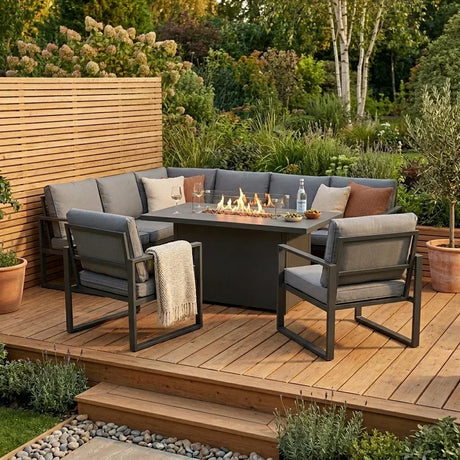 Tuinmeubelen met vuurtafel: geniet langer van het buitenseizoen