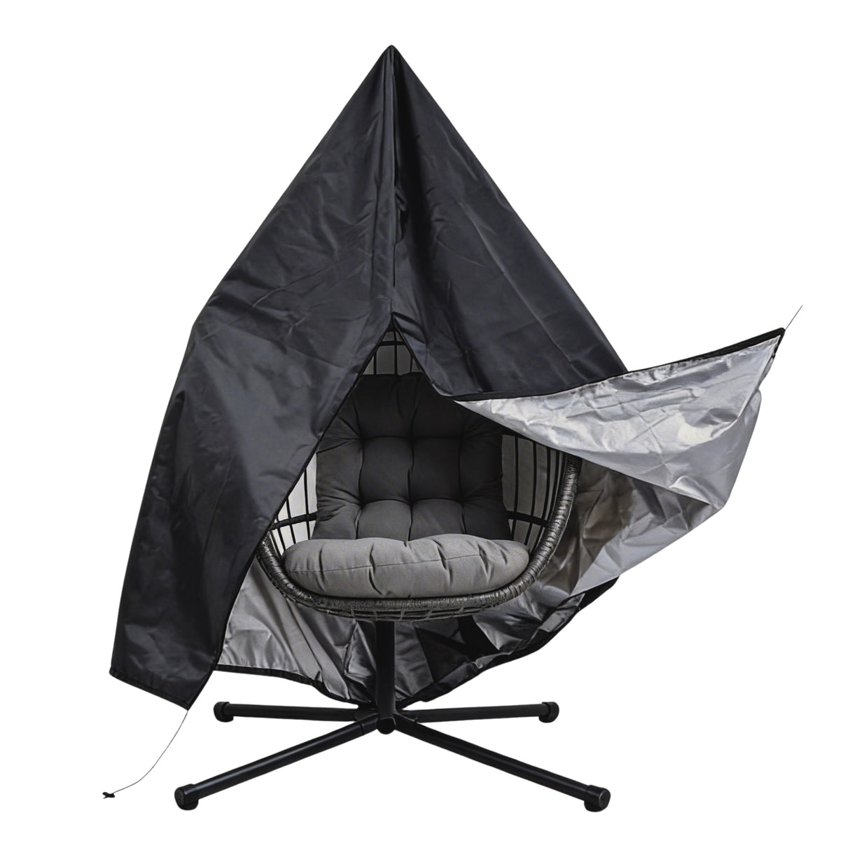 Zwarte rotan hangstoel met een zachte, grijze kussen en een unieke, tentachtige vorm voor extra comfort en stijl