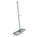 Groene 100 cm gazon leveler met een stevige metalen constructie en een lange steel van 190 cm voor eenvoudig egaliseren van grasvelden
