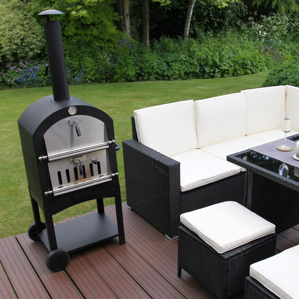 KuKoo Pizza oven - buiten + Pizzaschep