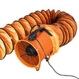 Professionele MAXBLAST ventilator in feloranje met zwarte ventilator, verbonden met een 12 meter lange flexibele slang