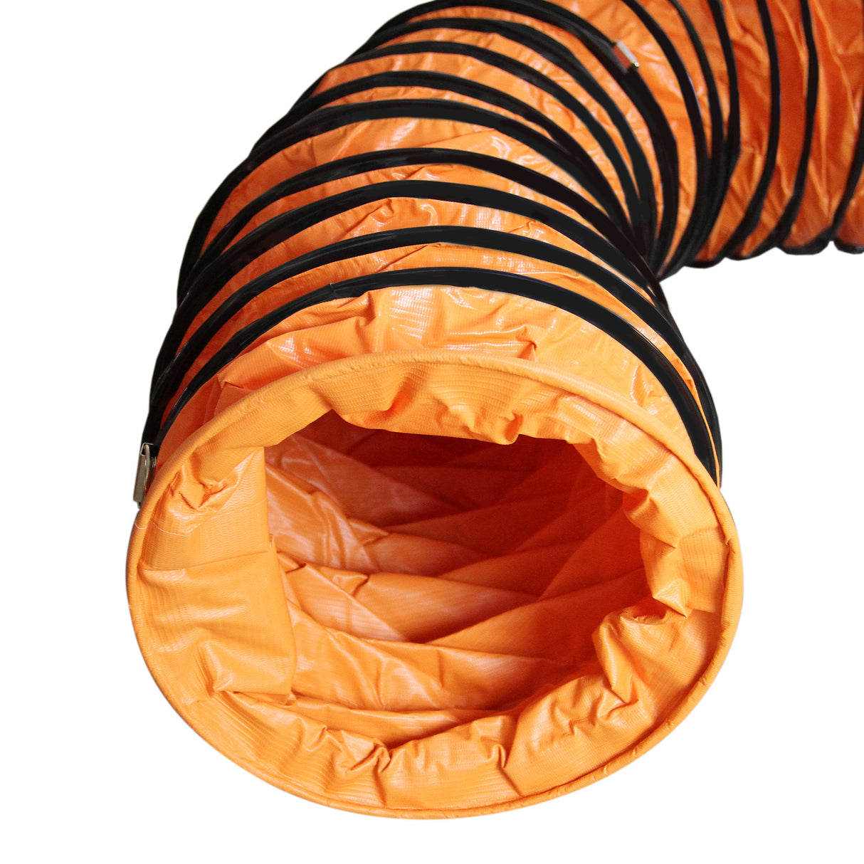 Oranje flexibele slang met een geribbelde textuur, ontworpen voor de MAXBLAST ventilator, ideaal voor luchtcirculatie en ventilatie