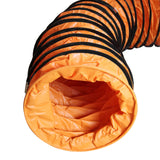 Oranje flexibele slang met een geribbelde textuur, ontworpen voor de MAXBLAST ventilator, ideaal voor luchtcirculatie en ventilatie