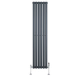 Ovale design radiator in antraciet grijs, 1 kolom, 1600 mm x 360 mm, met haakse thermostaatkraan aan de onderzijde