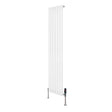 Ovale design radiator in wit, 1 kolom, 1600 mm x 360 mm, met een haakse thermostaatkraan en een strakke, moderne uitstraling