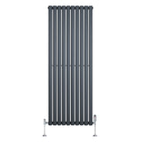 Ovale design radiator in antraciet grijs, 1600 mm x 600 mm, met een moderne uitstraling en haakse thermostaatkraan