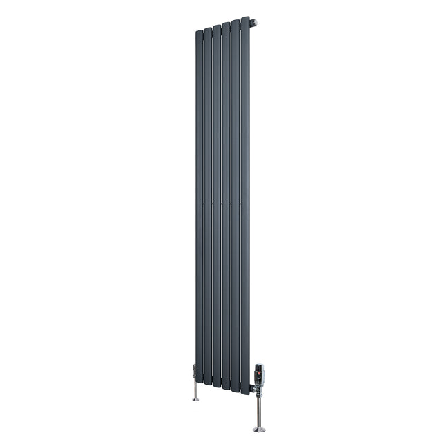 Ovale design radiator in antraciet grijs, 1 kolom, 1800 mm x 360 mm, met haakse thermostaatkraan en strakke lijnen