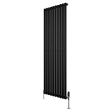 Ovale zwarte design radiator van 1800 mm x 600 mm met een kolom en haakse thermostaatkraan, strak en modern ontwerp