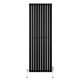 Ovale zwarte design radiator van 1800 mm x 600 mm met een kolom en haakse thermostaatkraan, strak en modern ontwerp