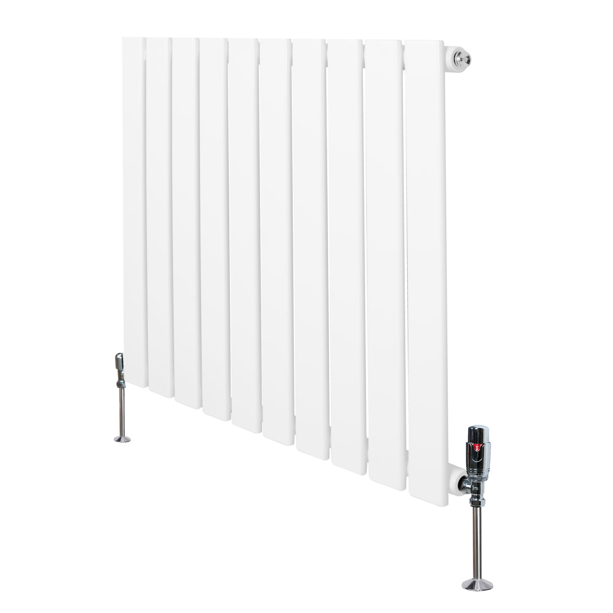 Witte design radiator met vlakke panelen en haakse thermostaatkraan, 600 x 700 mm, strakke lijnen en moderne uitstraling