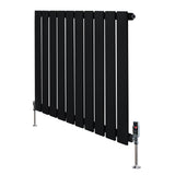 Zwarte designradiator met vlakke panelen, 1 kolom, 600 x 700 mm, inclusief haakse thermostaatkraan en moderne uitstraling