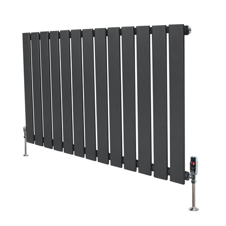 Designradiator met vlakke panelen in antracietgrijs, 1 kolom, 600 x 910mm, inclusief haakse thermostaatkraan en metalen poten