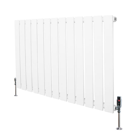 Witte design radiator met vlakke panelen, 1 kolom, 600 x 910mm, inclusief haakse thermostaatkraan aan de onderzijde