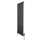 Design radiator met vlakke panelen in antraciet grijs, 1 kolom, 1600 x 560mm, inclusief haakse thermostaatkraan en moderne uitstraling