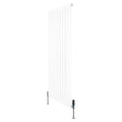 Witte design radiator met vlakke panelen, 1 kolom, 1600 x 700 mm, inclusief haakse thermostaatkraan en moderne afwerking