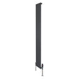 Vlakke panelen design radiator in antraciet grijs, 1800 x 280mm, met haakse thermostaatkraan en moderne, strakke uitstraling
