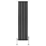Zwarte design radiator met vlakke panelen, 1 kolom, 1800 x 420mm, inclusief haakse thermostaatkraan en moderne afwerking