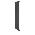 Vlakke panelen design radiator in antraciet grijs, 1800 x 560mm, met haakse thermostaatkraan en moderne, strakke lijnen