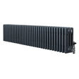 Traditionele 4-kolom radiator in antraciet grijs, 300 x 1505 mm, met haakse thermostaatkraan en een strakke, moderne uitstraling