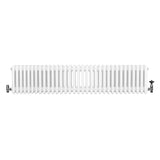 Traditionele witte 4-kolom radiator van 300 x 1505 mm met haakse thermostaatkraan, gladde afwerking en rechte lijnen