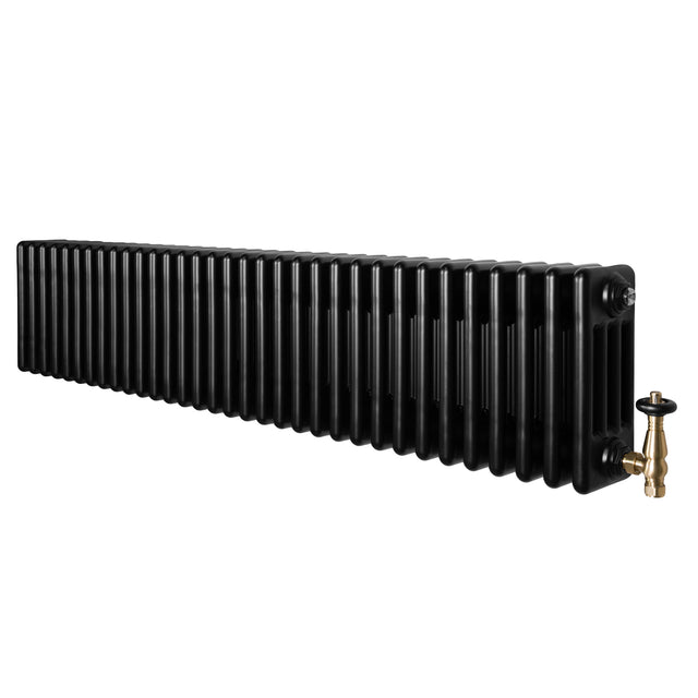 Traditionele zwarte 4-kolom radiator van 300 x 1505 mm met een glanzende afwerking en een haakse thermostaatkraan aan de zijkant