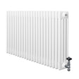 Traditionele witte 4-kolom radiator van 600 x 1010 mm met glanzende afwerking en haakse thermostaatkraan aan de zijkant
