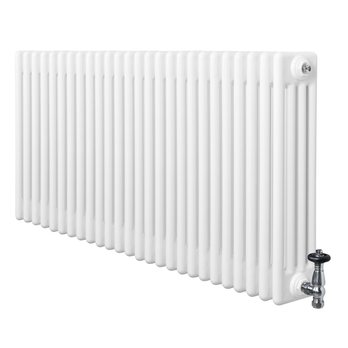 Traditionele witte 4-kolom radiator van 600 x 1190 mm met glanzende haakse thermostaatkraan en verticale ribben voor optimale warmteafgifte
