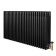 Traditionele zwarte 4-kolom radiator van 600 x 1190 mm met glanzende afwerking en haakse thermostaatkraan aan de onderkant