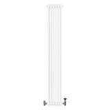 Traditionele witte 4-kolom radiator van 1800 x 290 mm met haakse thermostaatkraan, strak en modern ontwerp met gladde afwerking