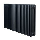 Traditionele 4-kolom radiator in antraciet grijs, met een strak, rechthoekig ontwerp en een gladde, matte afwerking
