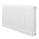 Traditionele witte 4-kolom radiator van 600 x 1190mm met een gladde, glanzende afwerking en rechte lijnen voor een klassieke uitstraling